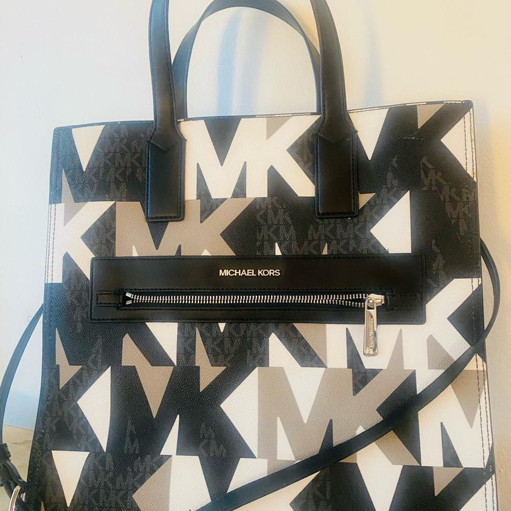 Michael Kors Black and White Tote Bag